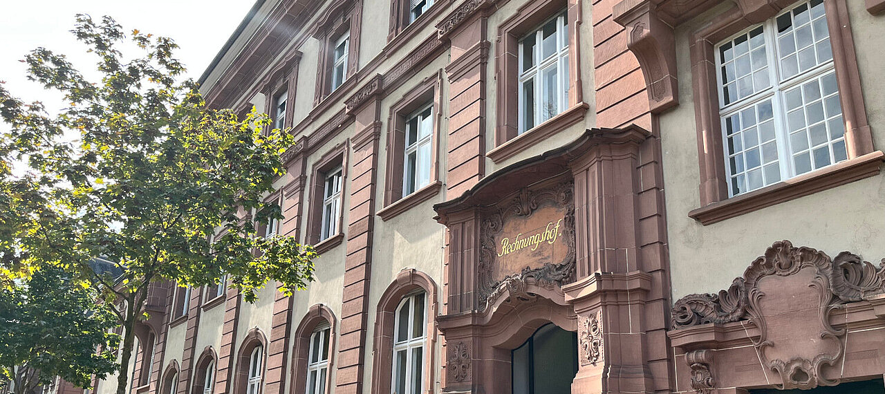 Außenfassade Gebäude des Rechnungshofs in der Stabelstraße